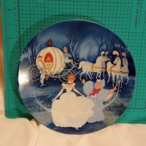 Disney Cinderella 1988 Dated & Numbered Bibbidi Bobbidi Boo Collectors Plate